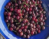 Une image de l'étape 1 de Cerises 🍒farandole 🍑🧅 fruits de saison 🍓🍐🍃.