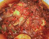 Foto langkah ke 6 dari resep Goreng sarden campur kentang dan daun singkong.