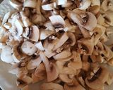 Foto del paso 1 de la receta: Taquitos de hongos con guajillo