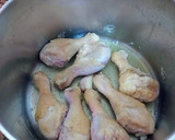 Foto del paso 6 de la receta: Muslos de pollo al curry madrás con azafrán infusionado