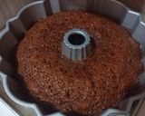 Foto langkah ke 6 dari resep Caramel Cake.