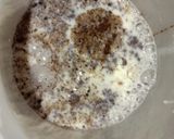 A picture of step 2 of Oreo Shake.