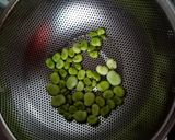 Foto del paso 2 de la receta: Vinagreta de habas y ajos