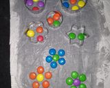 A picture of step 3 of Caramelized gems bite.