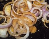 A picture of step 3 of Mushroom Melt Beef Burger.
