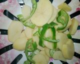 صورة لخطوة 3 من وصفة فراخ بالبطاطس متبله مع رز بطريقه جديده للفراخ 👌