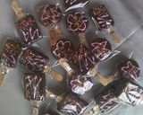 Foto langkah ke 6 dari resep Biskuit lapis coklat.