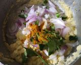 A picture of step 1 of ChanadalPyajKiPokoda.