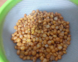 Foto del paso 3 de la receta: Ensalada templada de lentejas, canónigos, calabacín y pimiento