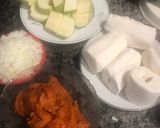 Foto del paso 1 de la receta: Sopa de frijoles con chorizo mexicano, yuca y calabacitas