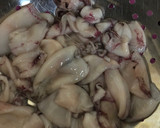 Foto del paso 1 de la receta: Chipirones en su tinta
