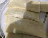 Foto del paso 1 de la receta: Tequeños de jamón y queso con salsa guacamole