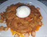 Foto del paso 8 de la receta: Col con patatas, huevo Mollet y refrito de ajos