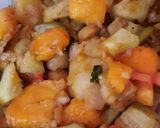 A picture of step 4 of Mango chickpea chaat.
