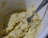 Foto langkah ke 2 dari resep Kentang Panggang Topping Carbonara Ayam.