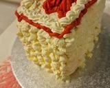 عکس مرحله 26 از دستور کیک خامه ای با فیلینگ موز و گردو🎂
