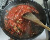 Foto del paso 1 de la receta Matambre tiernizado a la pizza con patatas, ajos y pimientos fritos