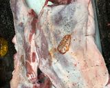 Foto del paso 1 de la receta: Paletilla de cordero al horno con cabeza de ajos y patata al horno