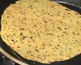 A picture of step 2 of Crispy Nachos Papad Bhel Chat.
