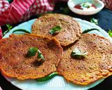 A picture of step 5 of Besan cheela.