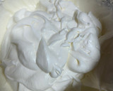 Foto del paso 3 de la receta: Postre en vaso de crema y galletas Lotus
