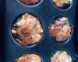 A picture of step 4 of Egg Muffin.