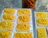 Foto langkah ke 6 dari resep Puff Pastry isi Tongkol Asap.