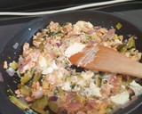 Foto del paso 3 de la receta: Pasta salvavidas con salmón ahumado, alcaparras y queso ricotta