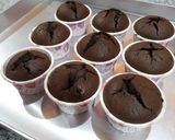 Foto langkah ke 4 dari resep Cup Cake Strawberry Chocolate chips.