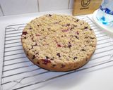 Morzsás szilvás pite habkönnyű tésztával recept fázis 17 fotója