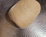 A picture of step 1 of Capsicum Papad Paratha.