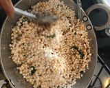 A picture of step 5 of Sabudana khichdi.