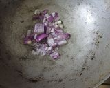 A picture of step 1 of Carrot Dalia.