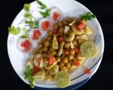 A picture of step 2 of Chana chaat.