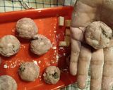 Foto langkah ke 2 dari resep Baso Jamur Isi keju kuah Soun.