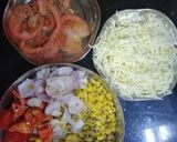 વેજ. ચીઝ પીઝા (Veg. Cheese Pizza Recipe In Gujarati) રેસીપી સ્ટેપ3ફોટો