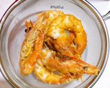 Hình bước làm 5 của món Tôm sốt bơ trứng gà