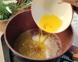 Foto langkah ke 4 dari resep Lemon Saffron Mousse Tart.