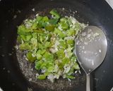 A picture of step 5 of Stuffed Moong dal chilla.
