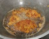 Foto langkah ke 2 dari resep Ayam goreng terasi daun jeruk.