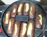 Foto langkah ke 7 dari resep Pukis Brownies Ekonomis.