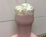 Foto del paso 2 de la receta: Batido de fresas y yogur frutos del bosque 🍓🍦🍒