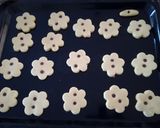 Foto del paso 3 de la receta: Galletitas con mucho amor, variadas y muy fáciles
