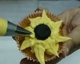 A picture of step 10 of Mango Lava Muffin.