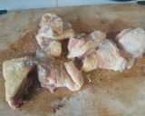 Foto del paso 1 de la receta: Fricasé de pollo con crema de su misma salsa