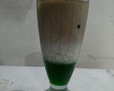 Foto langkah ke 3 dari resep Es Kopi Susu Pandan.