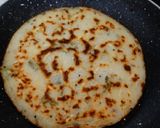 A picture of step 3 of Leftover rice and lauki uttapam.