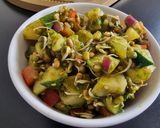 A picture of step 6 of Sprouts Bhel Salad.
