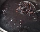 Foto langkah ke 5 dari resep Bubur Ketan Hitam.