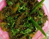 A picture of step 4 of Bathua and potato sabzi.